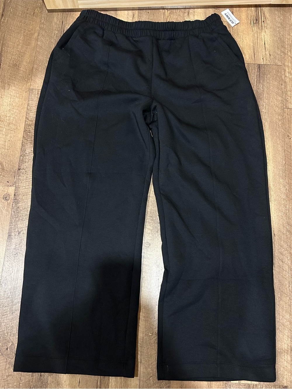 Old Navy Black Women’s Sweatpants Wide-Leg Pants